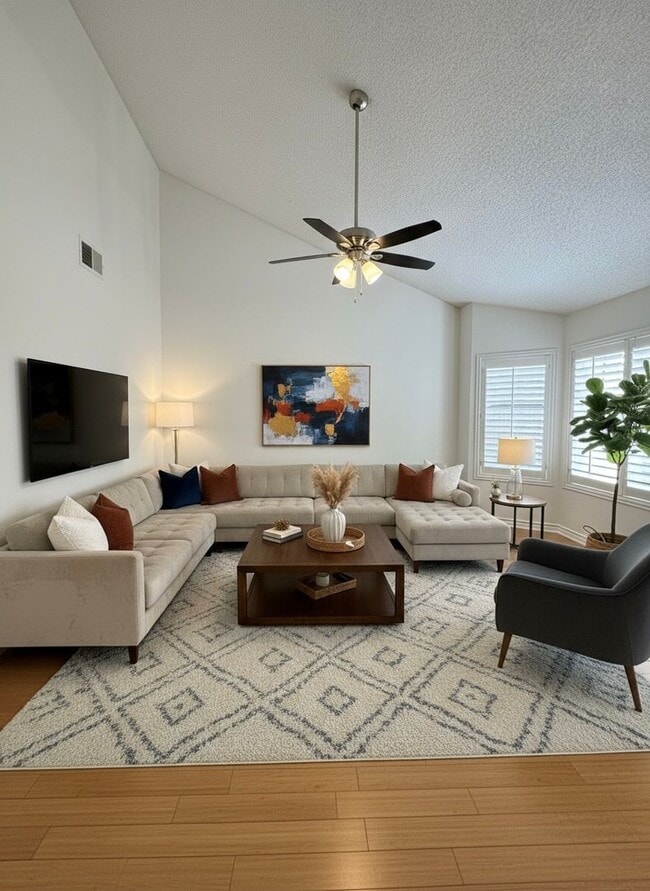 Building Photo - Private 2 Bed 2 Bath Single-Story Living in West Anaheim