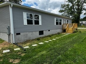 Building Photo - 44 Pop Corn Dr