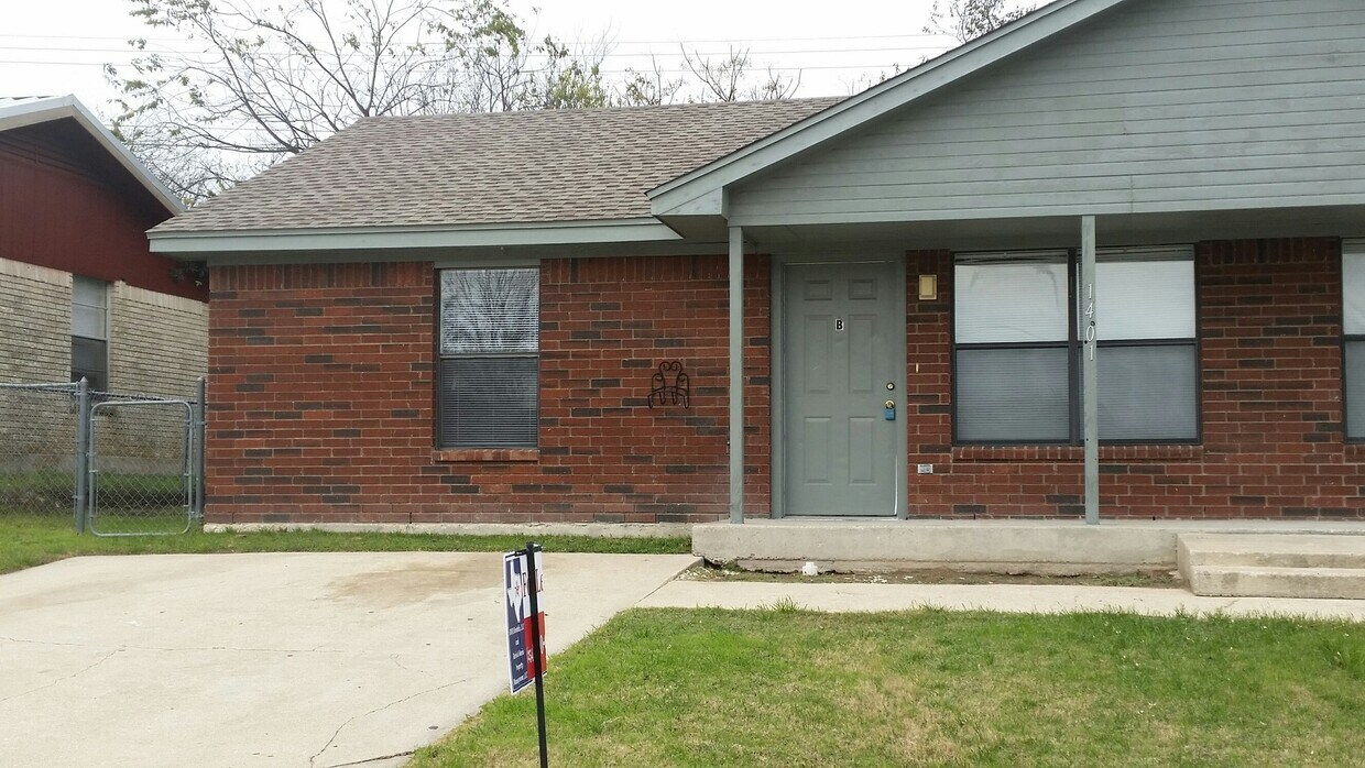 Foto principal - 1401 Janis Dr