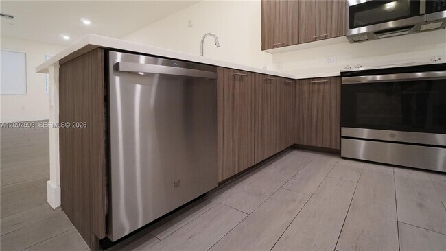 Foto del edificio - 10270 NW 66th St