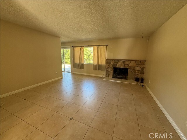 Foto del edificio - 455 Glenhill Dr