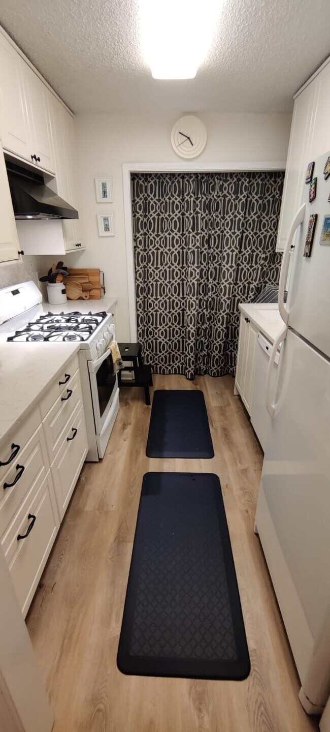Foto del edificio - 578 Emory Oaks Way