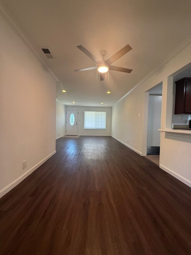 Foto del edificio - Beautiful 3 bedroom and 1 bathroom home in Arden Arcade!