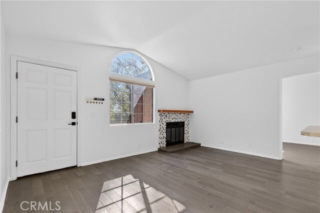 Building Photo - 60 Flor De Mar