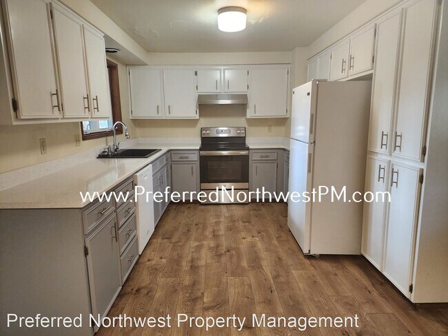 Building Photo - 3 br, 2 bath House - 3725 Keeler Ave