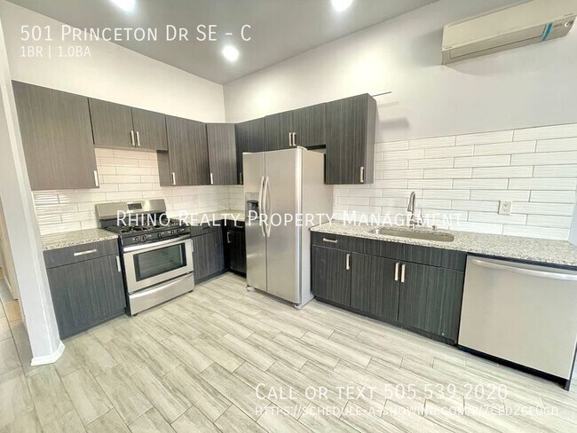 Foto del edificio - 1 Bedroom Apartment Near CNM!