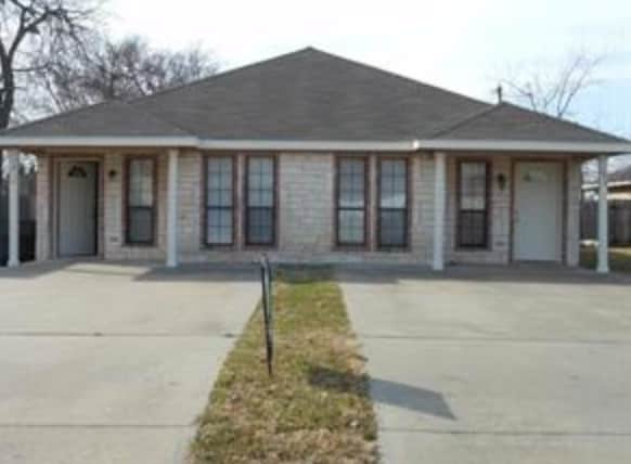 Foto del edificio - 1012 N Brents Ave