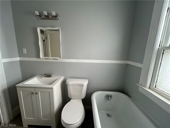 Foto del edificio - 3191 W 92nd St