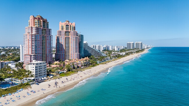 Building Photo - 2100 N Ocean Blvd