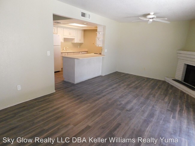 Building Photo - 3 br, 2 bath House - 2045 S. 14th Ave #61 - A