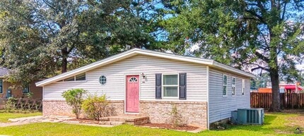 Building Photo - 106 Kingsbury Cir