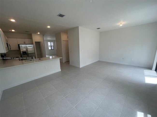 Building Photo - 13378 SW 286th St
