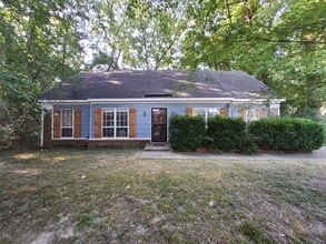 Building Photo - 4888 Farmwood Dr