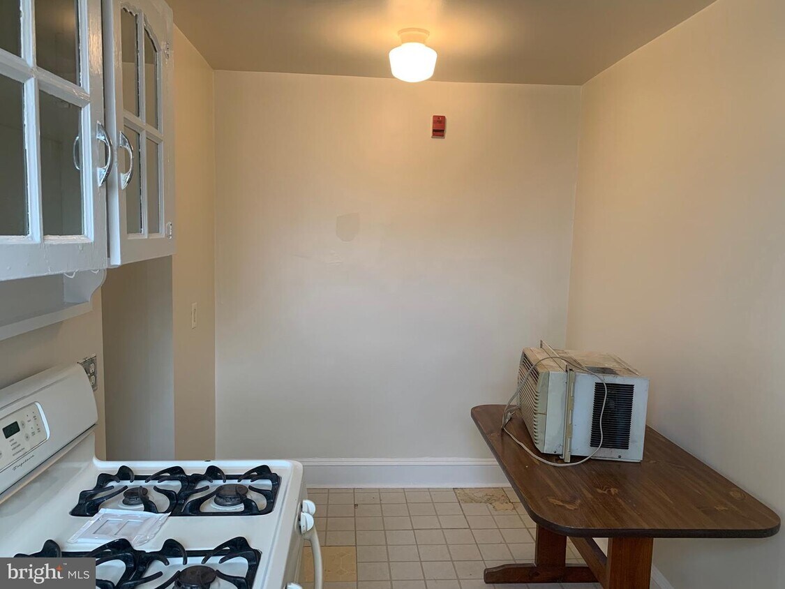 1644 Haworth St Unit C, Philadelphia, PA 19124 Room for Rent in
