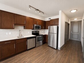 Building Photo - 2910 Milam St