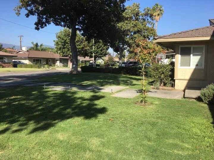 Primary Photo - 100 W Arthur Ave