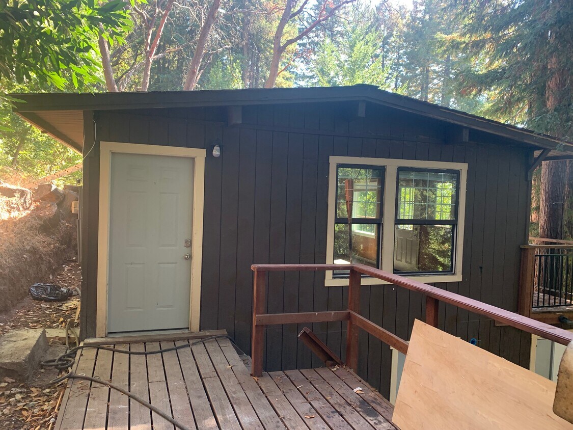 Foto principal - 11377 Lakeview Ave