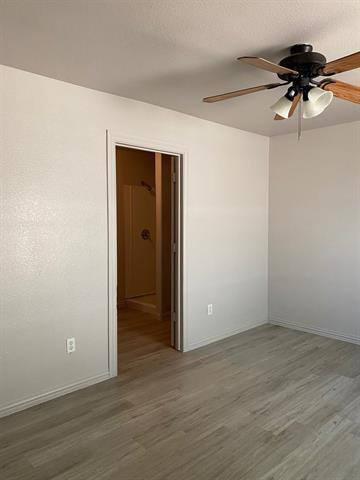 Building Photo - 11006 Shady Oaks Dr