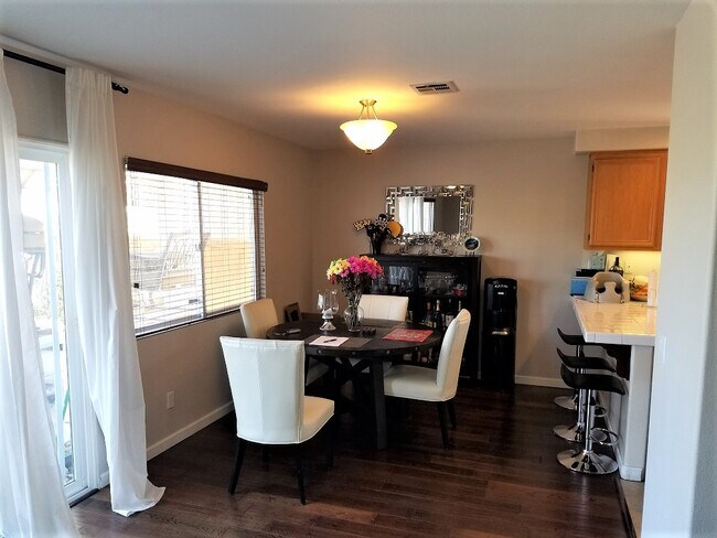 Foto del edificio - View Home in South San Diego