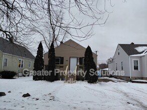 Building Photo - 3112 Kenwood St