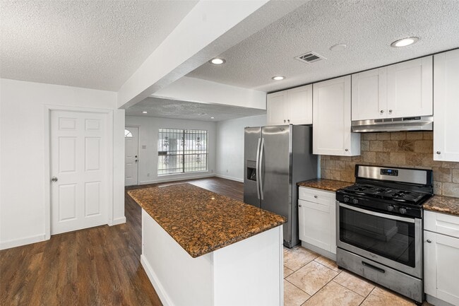 Foto del edificio - 9005 Gabriel St