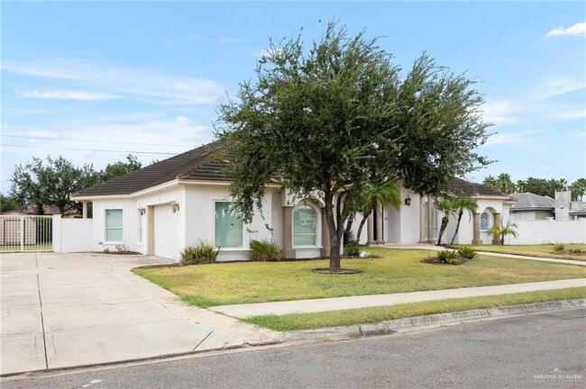 Building Photo - 906 Carina Dr