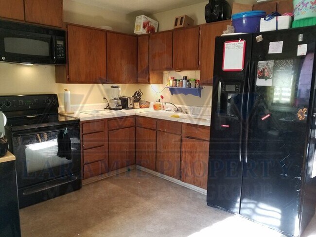 Foto del edificio - 1318 Shield St