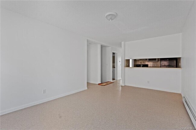 Building Photo - 1469 Hoe Ave
