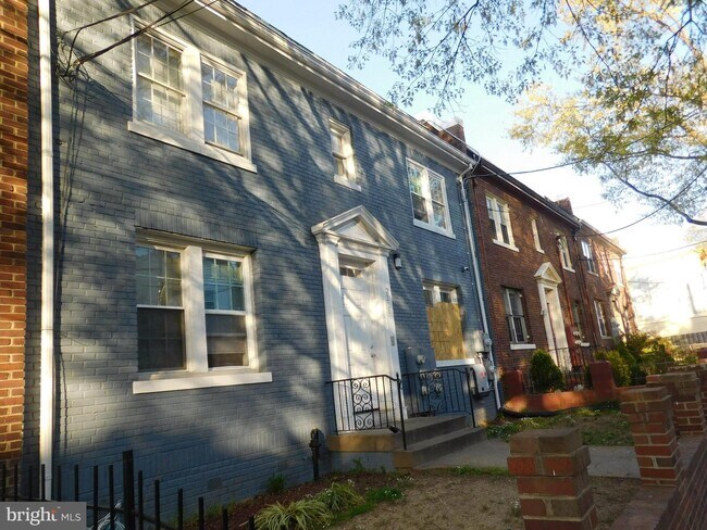 Foto del edificio - 2214 Nicholson St SE