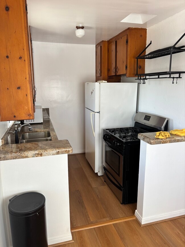Building Photo - 2645 4th St