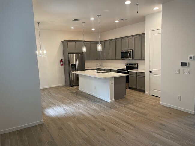 Foto del edificio - 901 S Smith Rd