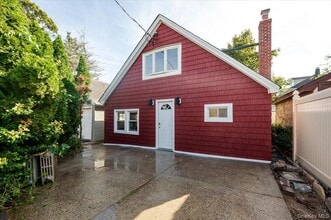 Building Photo - 132 A Raymond St