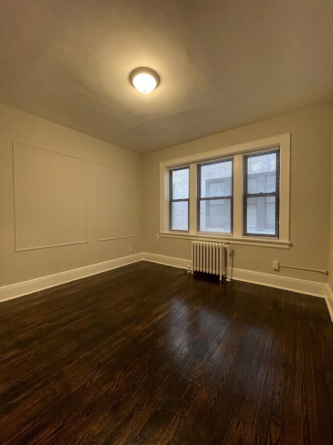 Foto del edificio - 300-308 Valley Brook Ave