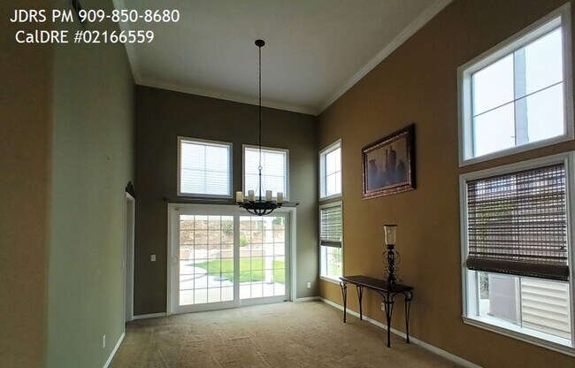 Foto del edificio - Chino Hills 5 bedroom Home with Swimming Pool