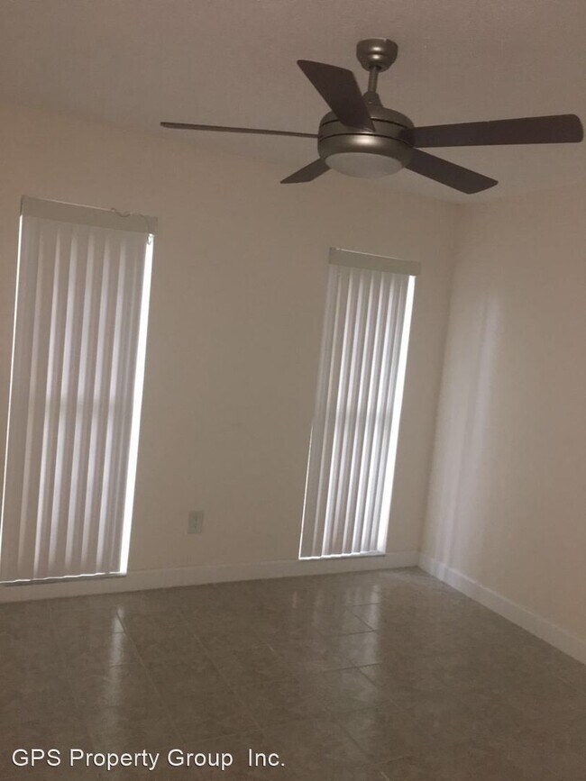 Building Photo - 4 br, 2 bath House - 719 Royal Palm Dr.