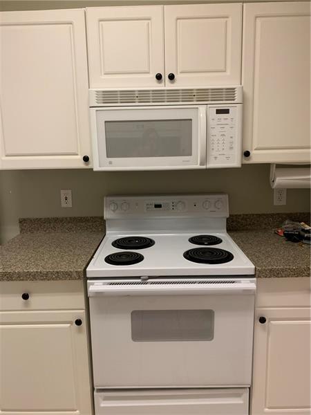 Foto del edificio - 1306 Vinings Forest Ln