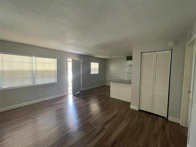 Foto del edificio - 1137 Jamajo Blvd
