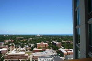 Foto del edificio - 1720 Maple Ave
