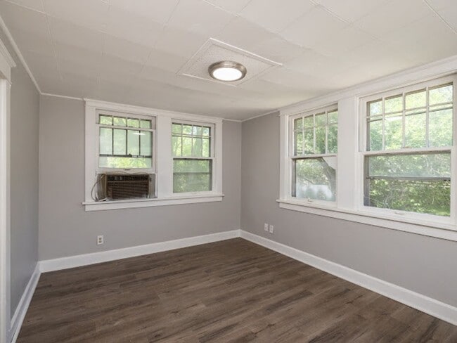 Foto del edificio - Newly renovated! 3 bedroom 1 bath with sin...
