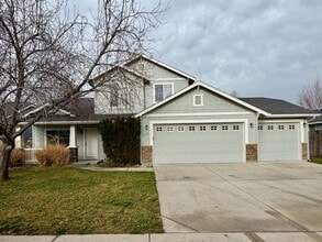 Building Photo - 552 E Anton St