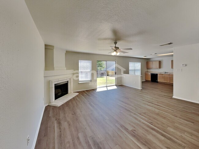 Foto del edificio - 7806 Brazoria Park