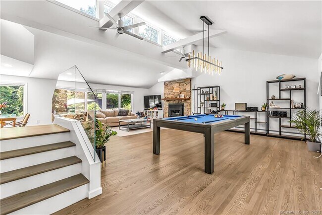 Building Photo - 320 Partridge Ln