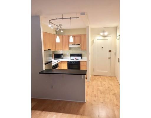 Primary Photo - 145 Pinckney St