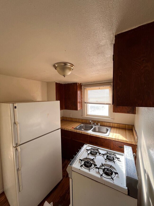 Foto del edificio - Studio, 1 bath House - 800 N Atkinson (1002)
