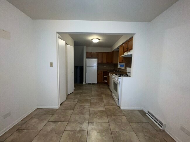Foto del edificio - 14245 Cottage Grove Ave