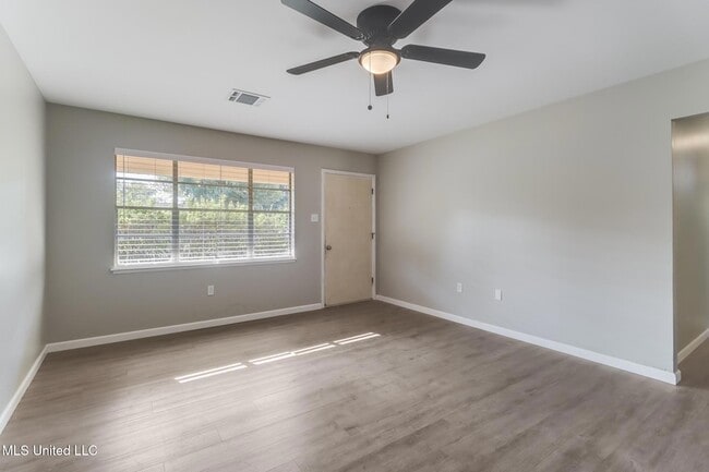 Foto del edificio - 1003 Wilson Dr