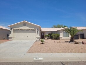 Building Photo - 1909 Pyramid Lake Dr