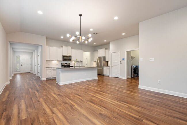 Foto del edificio - Beautiful 3 bedroom, 2.5 bathroom home in Summerrow Condos!!!