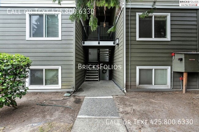 Building Photo - 820 Cady Rd