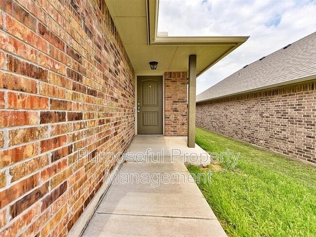 Building Photo - 4309 Edinburg Way